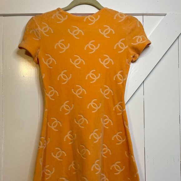 Vintage Chanel Tangerine/Creamsicle Velour Dress CC Logo Size 36 - Picture 1 of 4